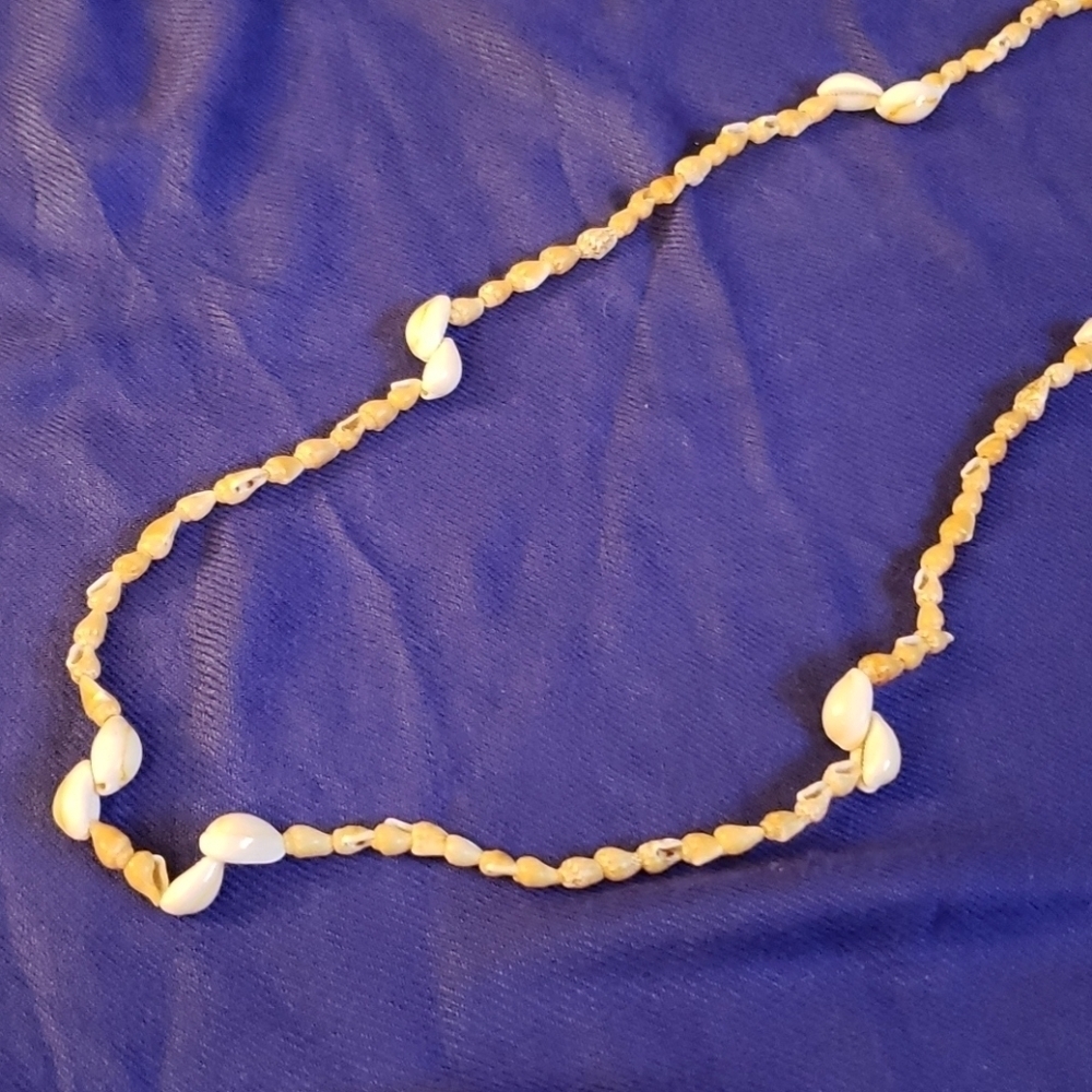 Cowrie Shell Necklace - Picture 2 of 5